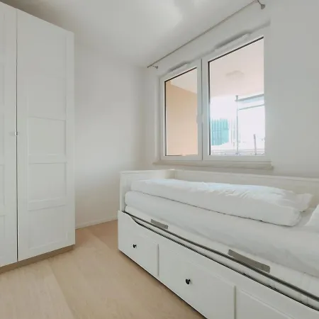 Dobrego Pasterza 120d By Homeprime דירה