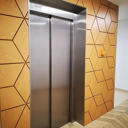 Dobrego Pasterza 120d By Homeprime דירה